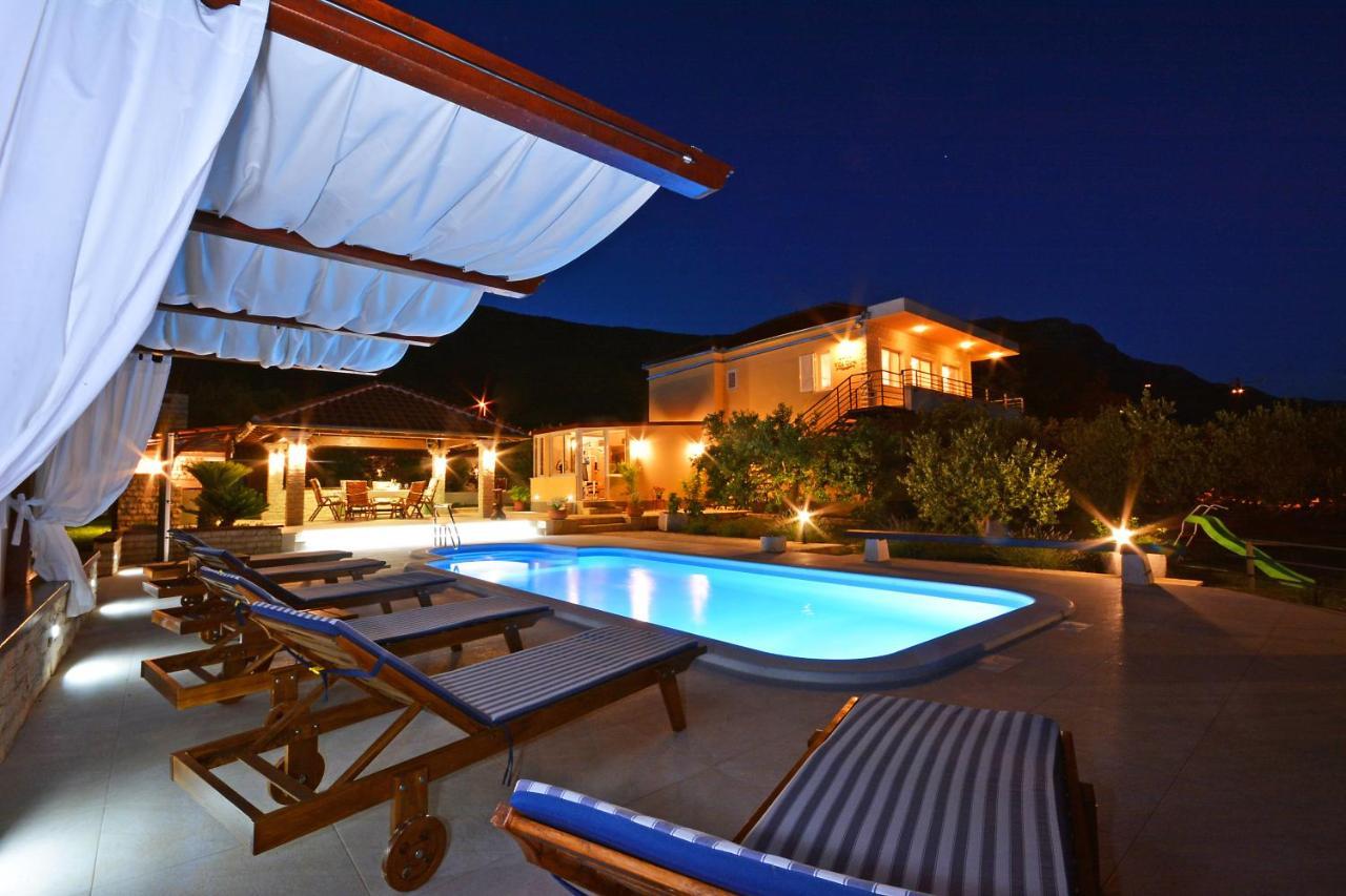 Villa Oliva Kastela Exterior photo