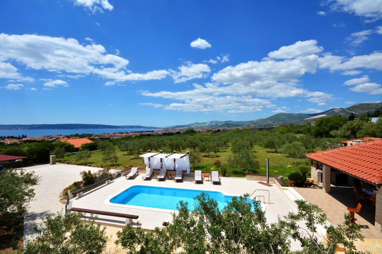 Villa Oliva Kastela Exterior photo