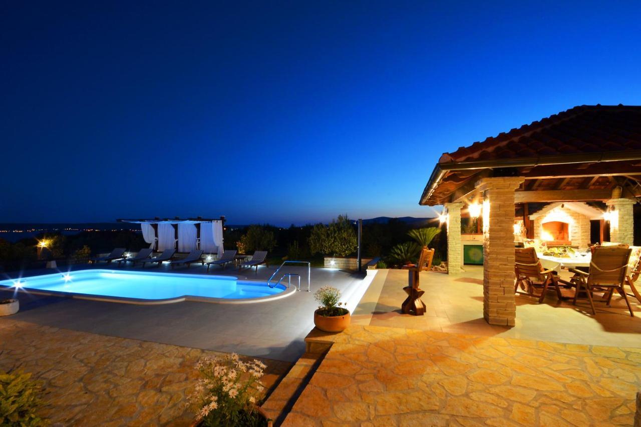 Villa Oliva Kastela Exterior photo