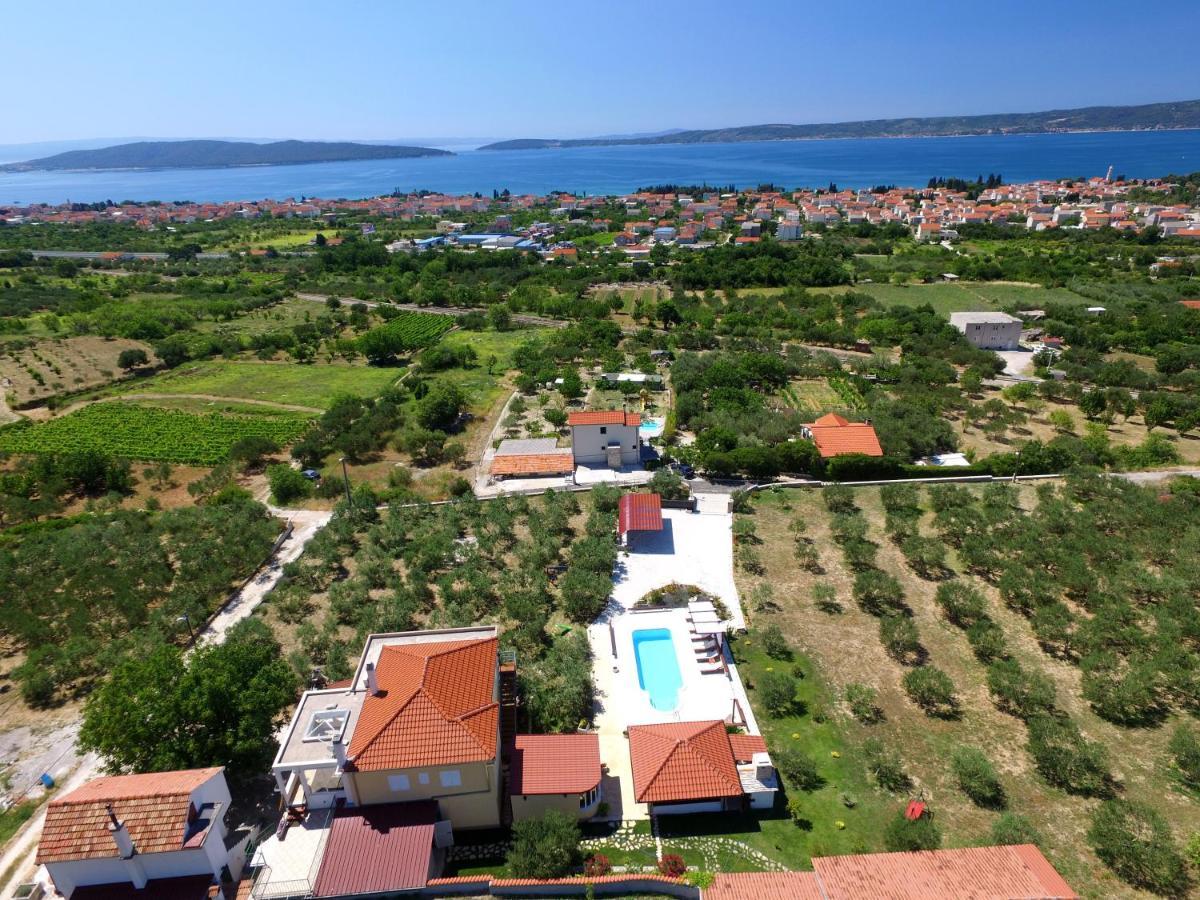 Villa Oliva Kastela Exterior photo