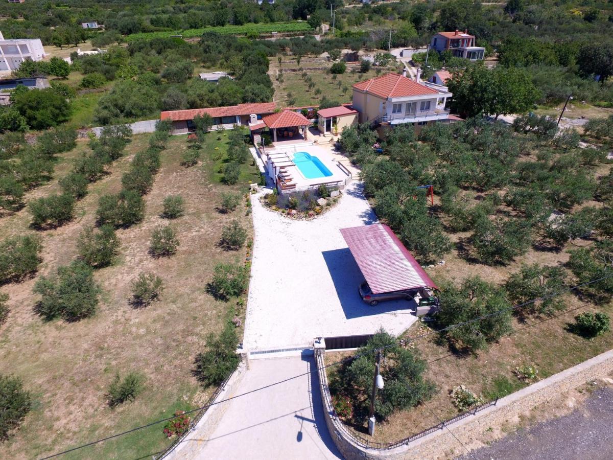 Villa Oliva Kastela Exterior photo