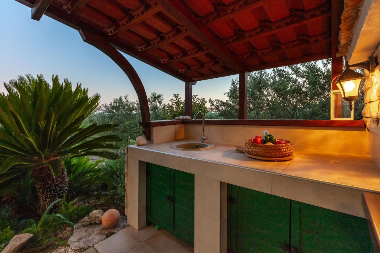 Villa Oliva Kastela Exterior photo